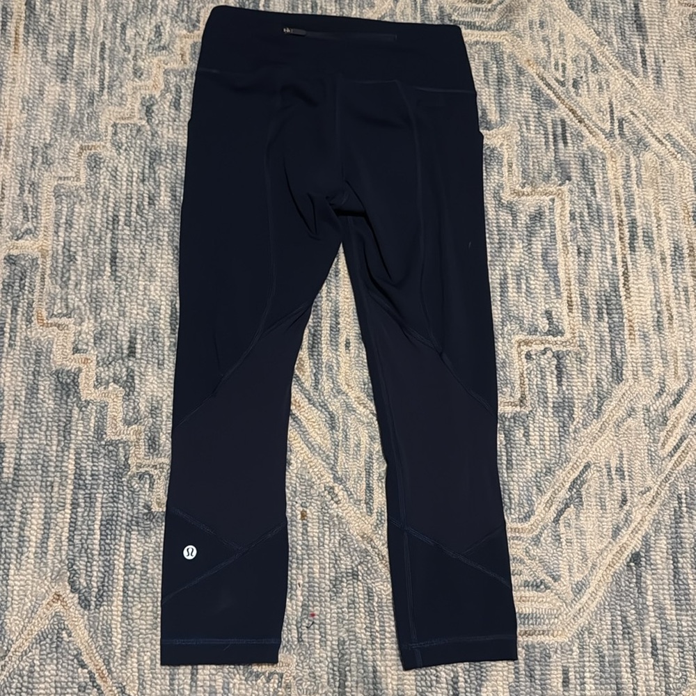 Lululemon Navy Blue  Fresh In Mesh Legging (22)Size 4 - Picture 3 of 8